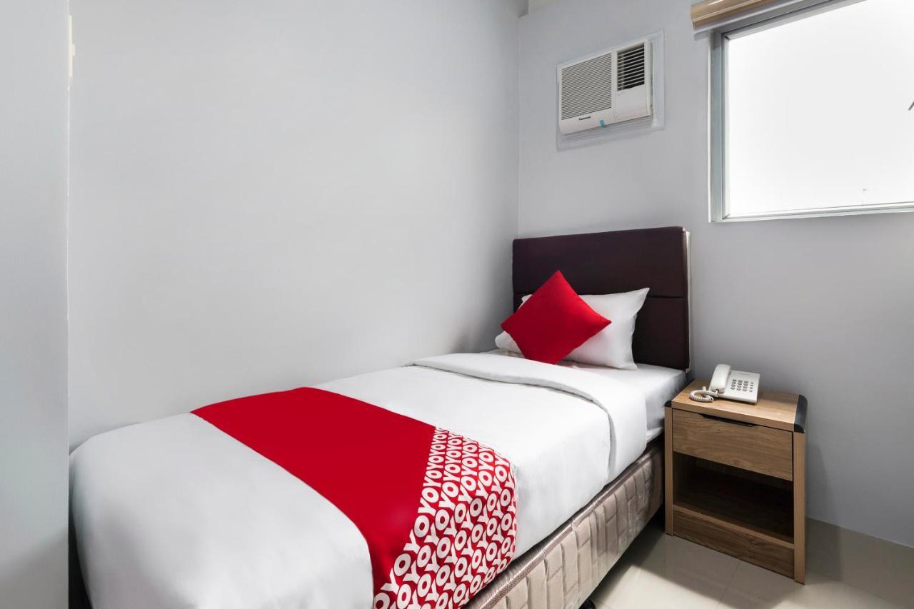 Super Oyo 515 Finnex Hotel Mandaluyong Екстер'єр фото