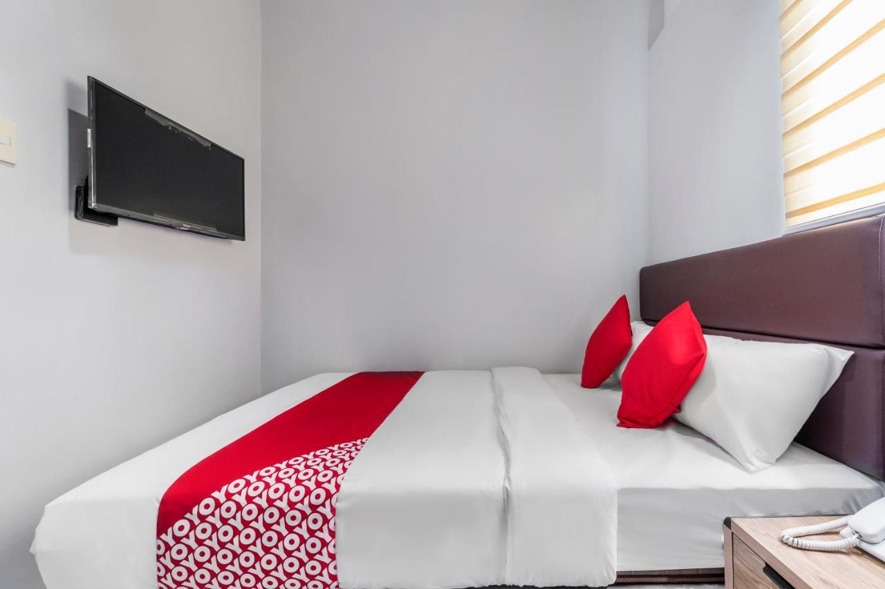 Super Oyo 515 Finnex Hotel Mandaluyong Екстер'єр фото